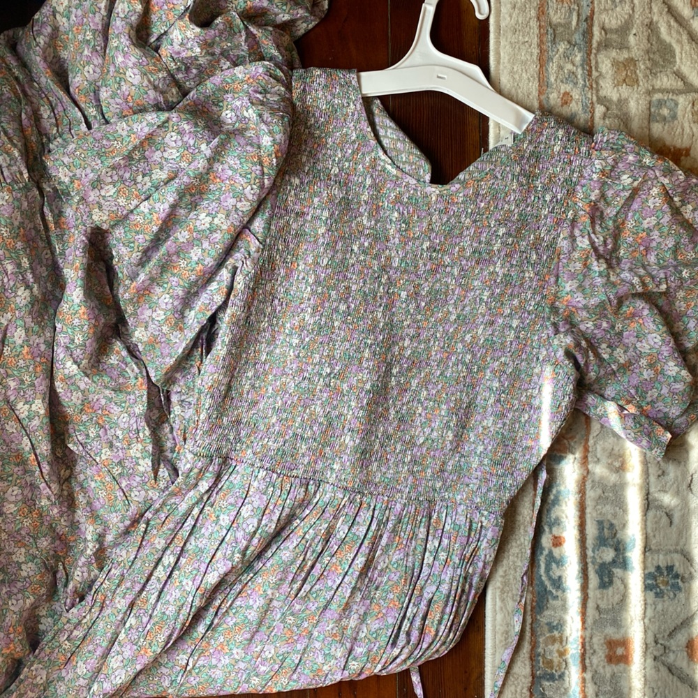 Beautiful dress brand new from Henly boutique.